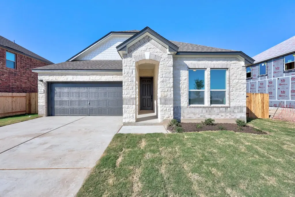 15100 Garrano Way, Manor