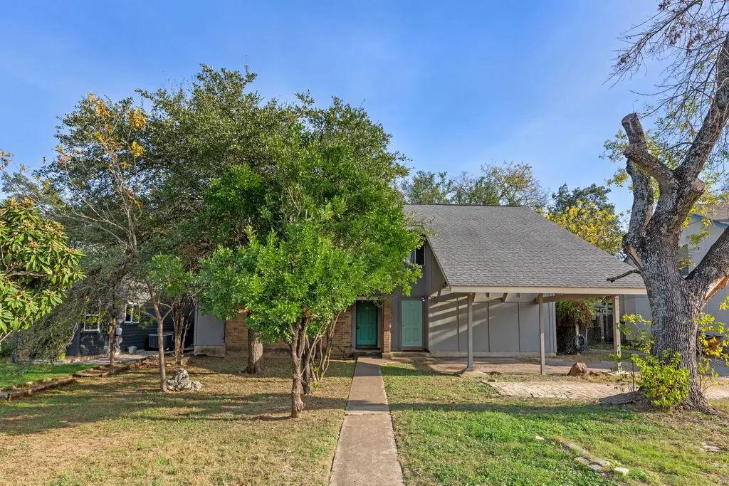 6901 Woodhue Drive A, Austin