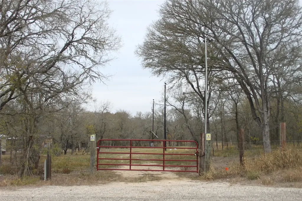 3816 Fm 1854, Dale