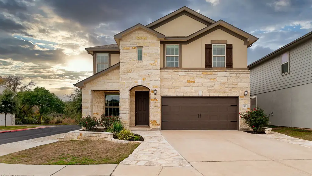 109 Hunts Link Road, Dripping Springs
