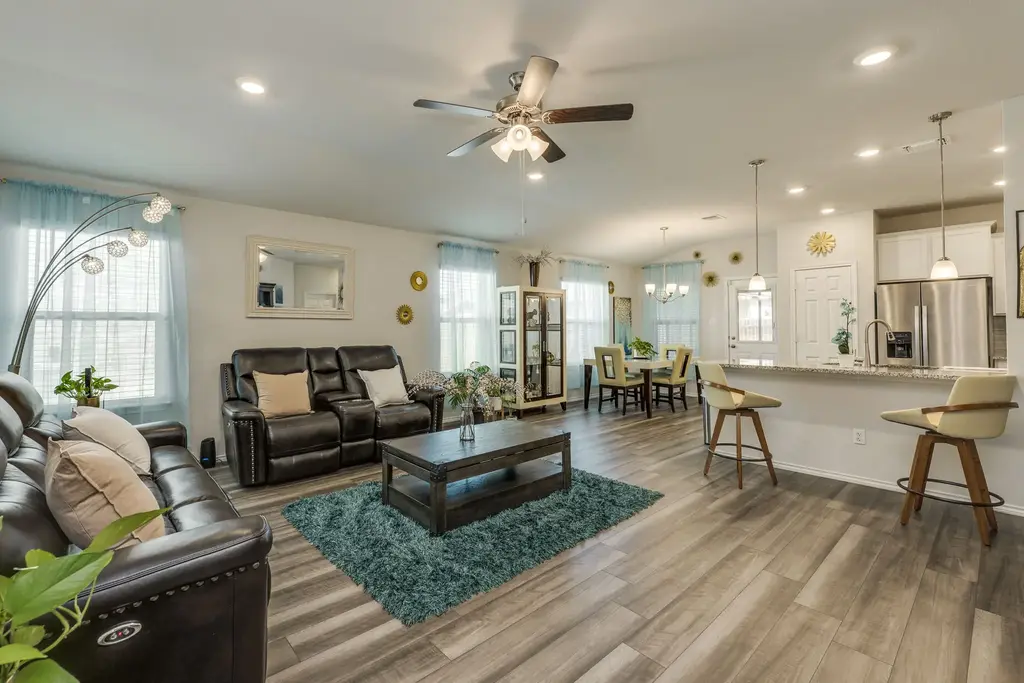 8932 Ranger Summit Road, Temple
