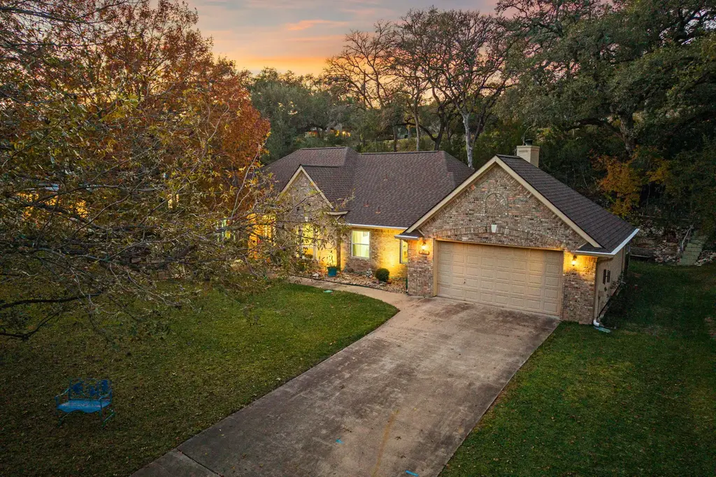 2700 Pearce Road, Austin