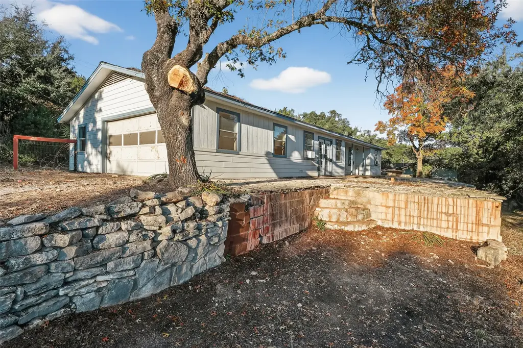 706 Cargill Drive, Spicewood