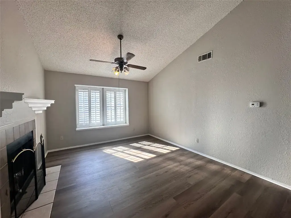 1411 Gracy Farms Lane 102, Austin