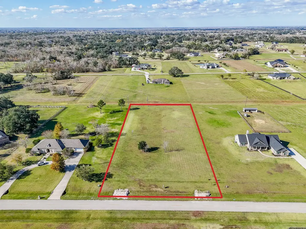 702 Comanche Trail Drive, Rosharon