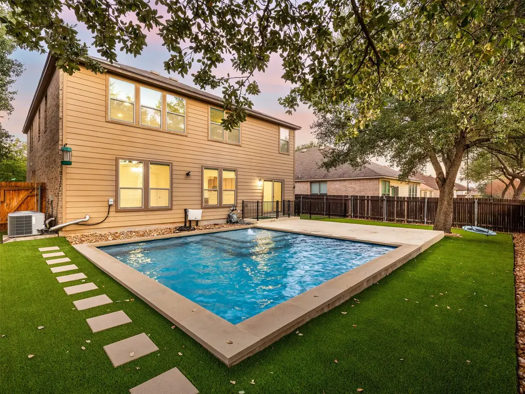 323 Settlers Home Drive, Cedar Park