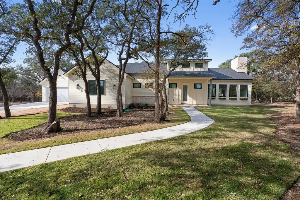 2887 Cr 255, Georgetown