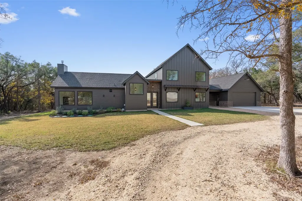 2851 Cr 255, Georgetown