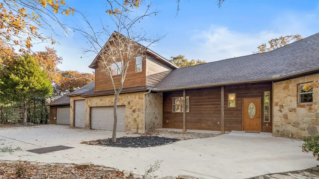 315 Arbors Circle, Elgin