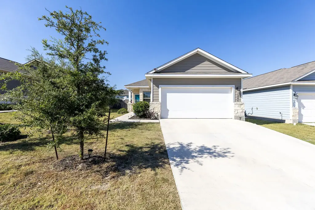 241 El Dorado Road, Jarrell