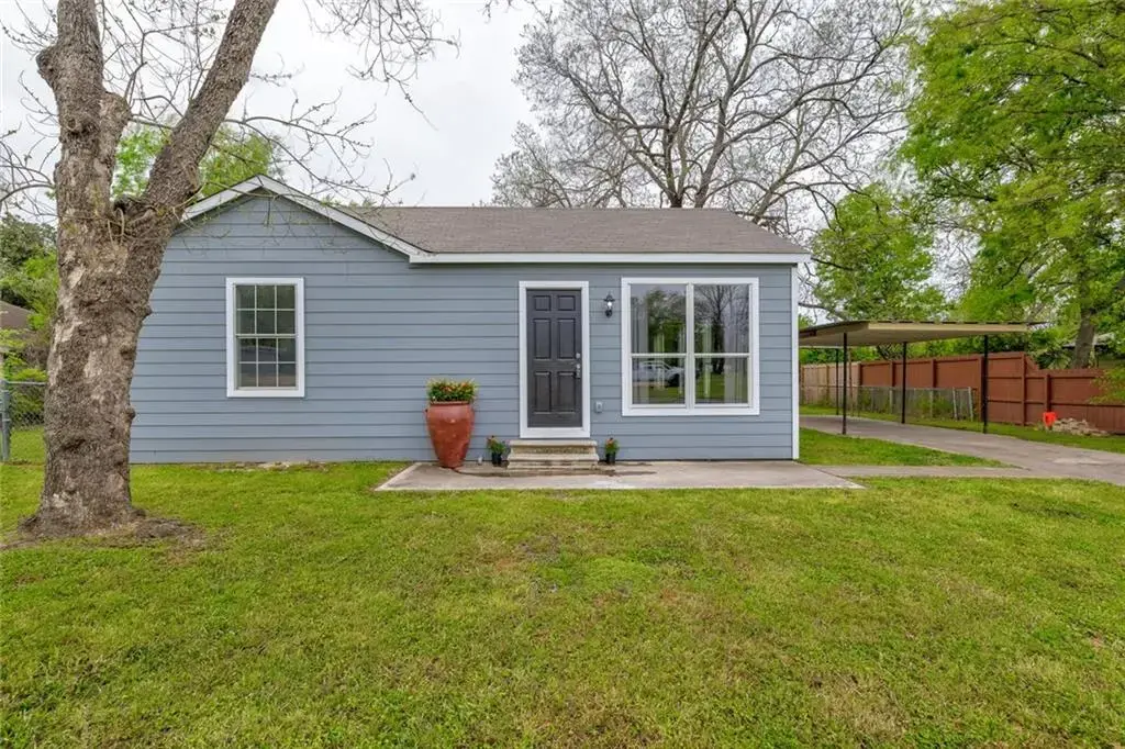 623 N Main Street, Rockdale