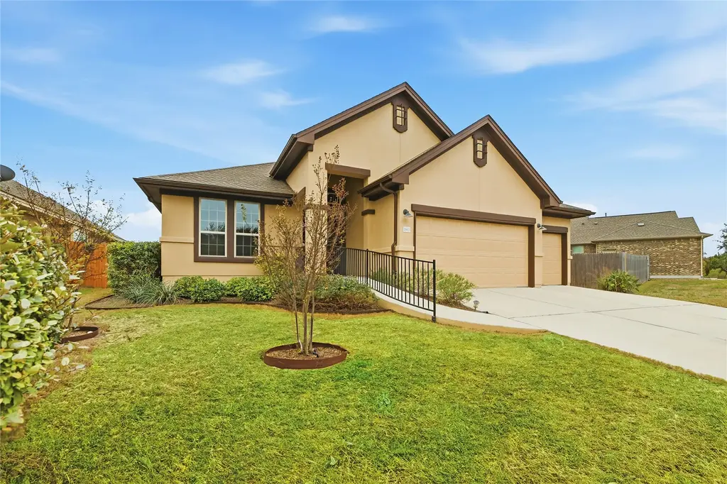 190 N Sage Hollow, Dripping Springs