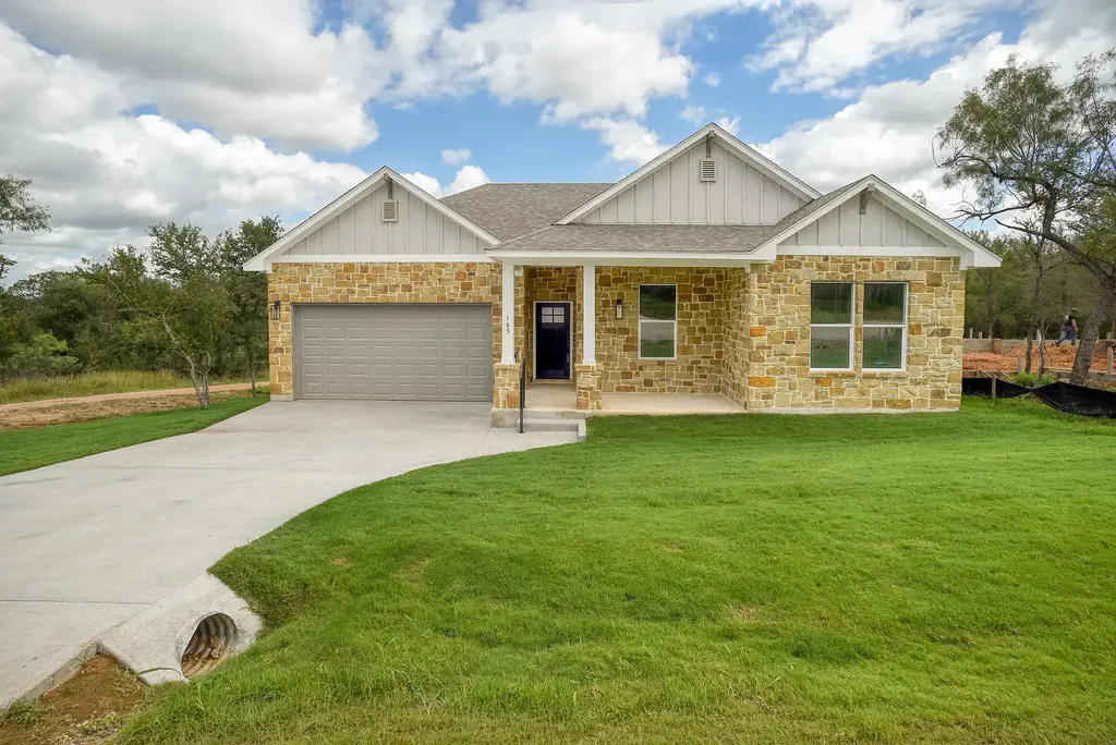 185 Nuuanu Lane, Bastrop