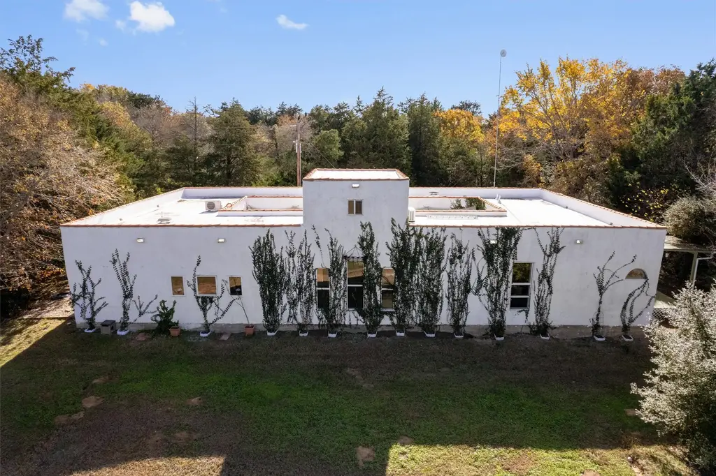 4992 Fm 1624, Lexington