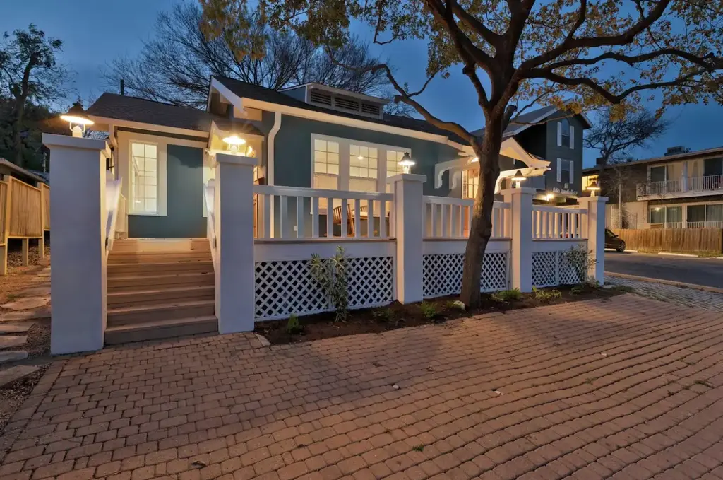 1212 Baylor Street, Austin