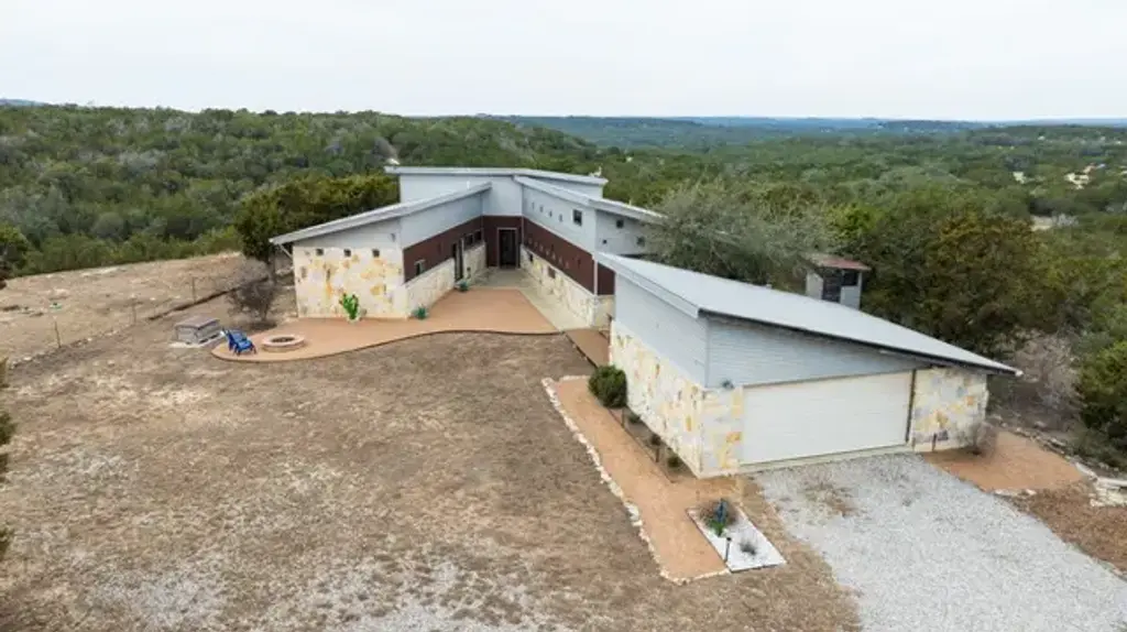 650 Angel Fire Drive, Dripping Springs