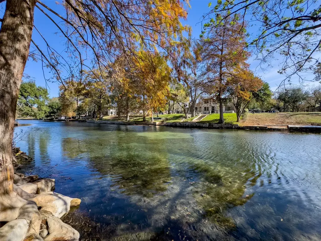 476 Lakeview Boulevard, New Braunfels