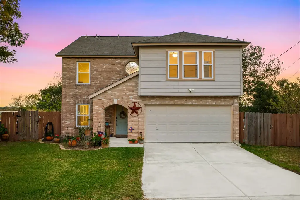 4020 Grassland Lane, Kyle
