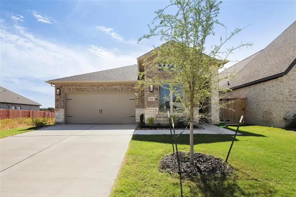 123 Plumbago Loop, Bastrop