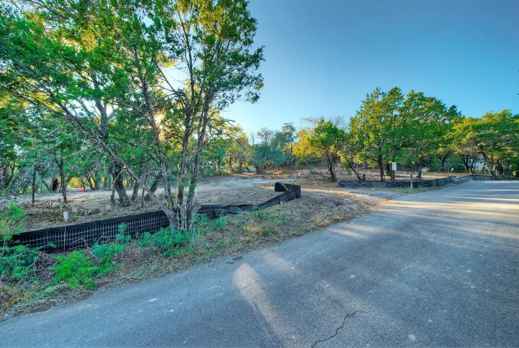 18303 W Rim Drive, Jonestown
