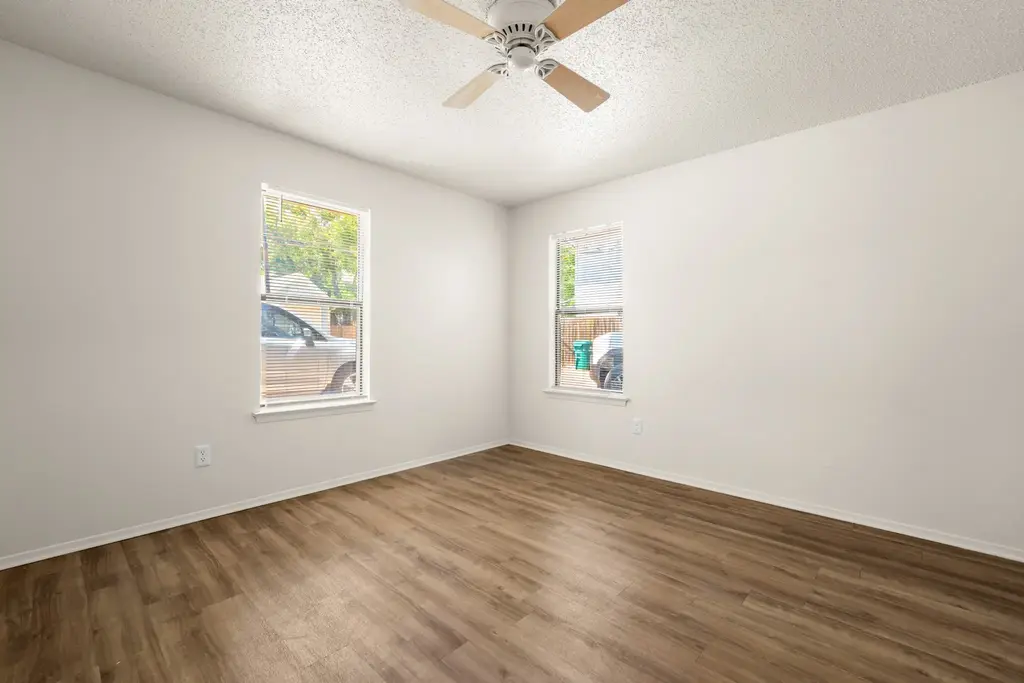 3506 Speedway 104, Austin