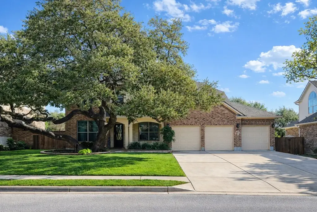 2612 Raindance, Leander