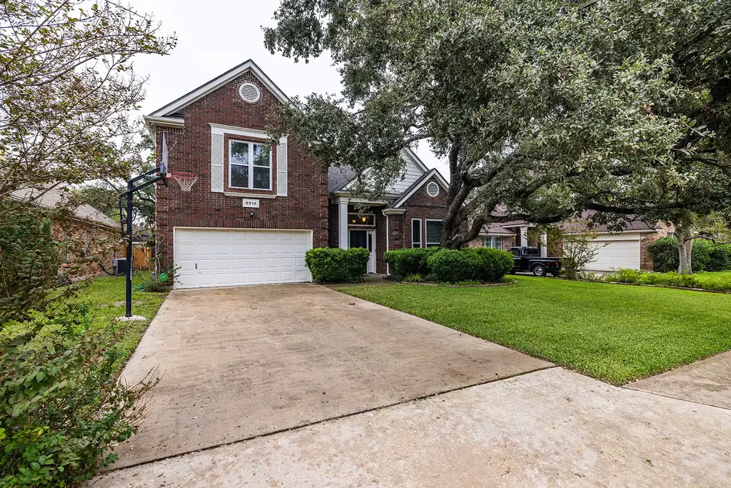 8514 Racine Trail, Austin