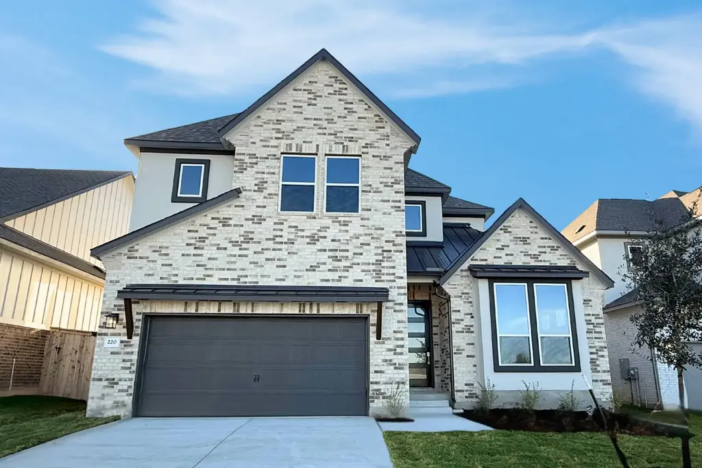 220 Crescent Heights Drive, Georgetown