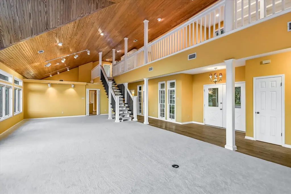 705 Windsong Trail, West Lake Hills