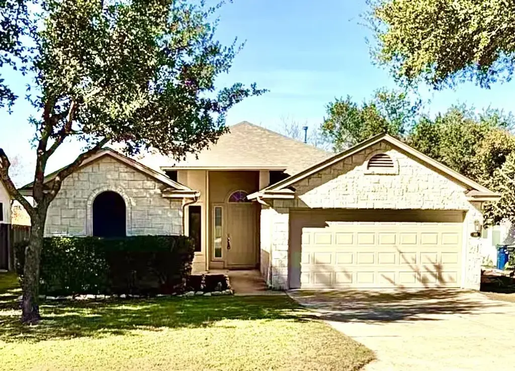 307 Lakemont Drive, Hutto