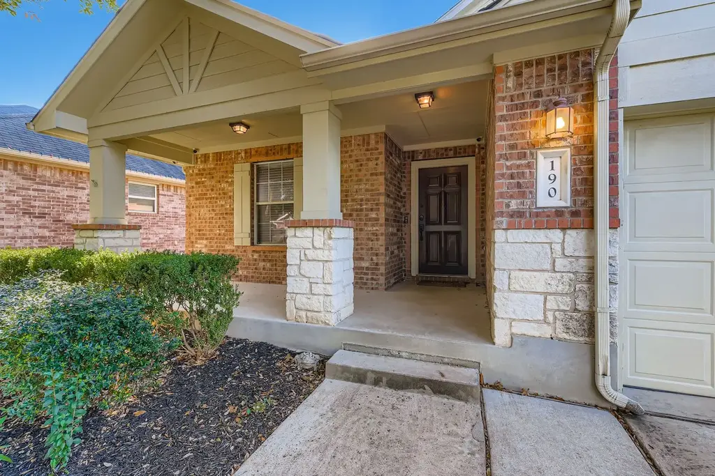 190 Mystic Shadow Lane, Buda