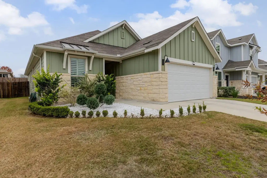 513 Georgia Lace Trail, Georgetown