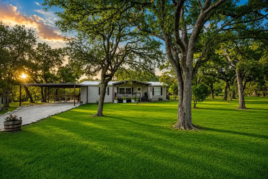 7662 Jessica Lane, Spring Branch
