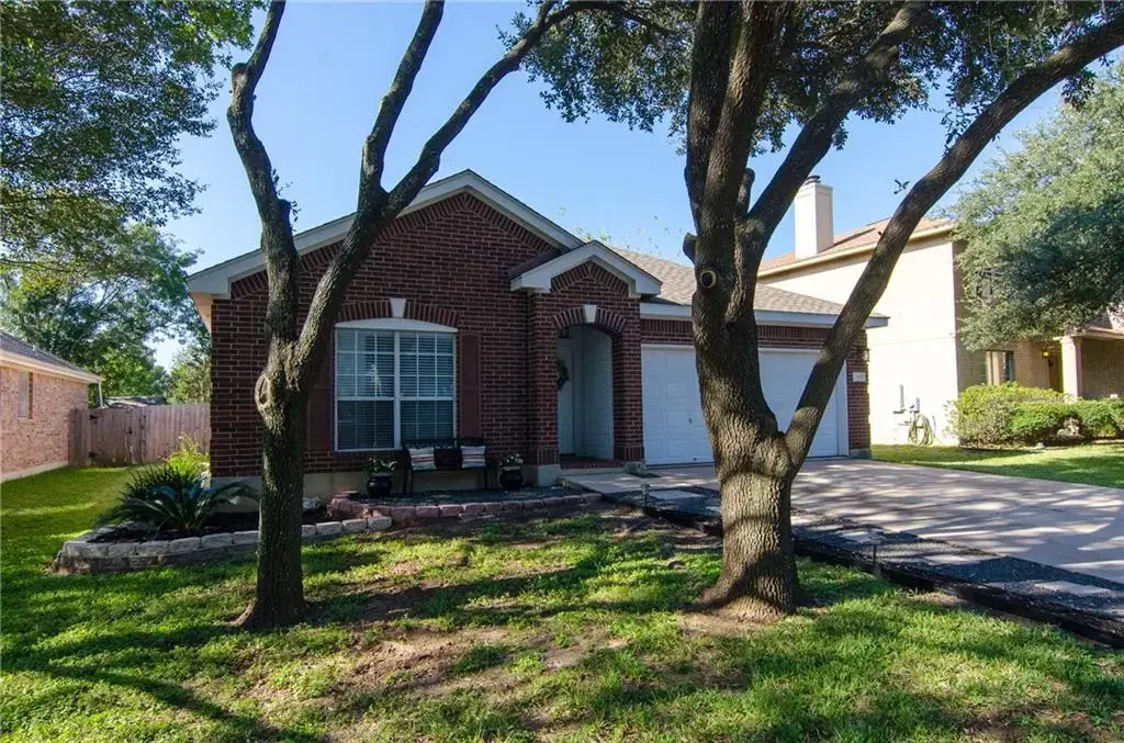 8017 Brienne Drive, Round Rock