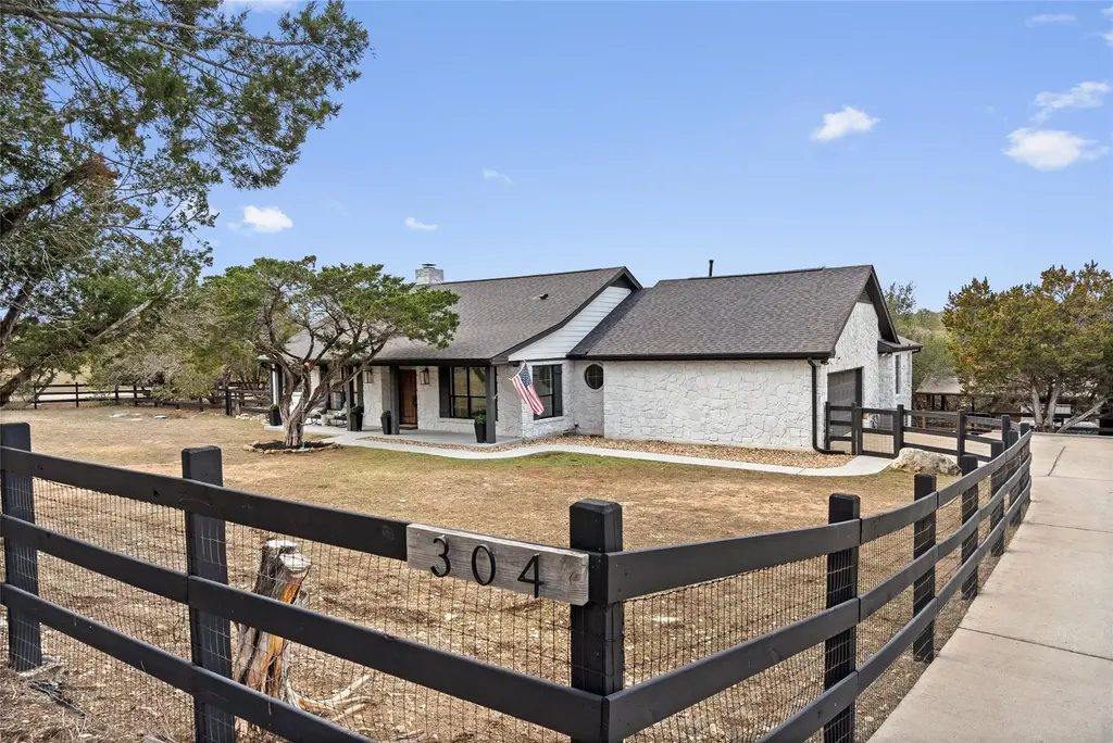 304 High Plains Drive, Dripping Springs