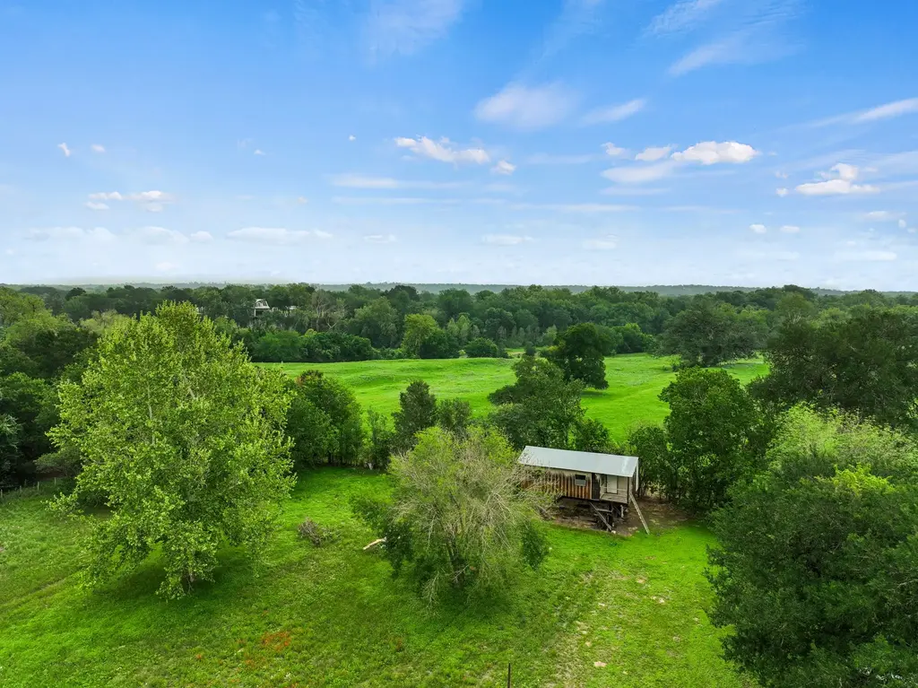 429 Hidden Shores Road, Smithville