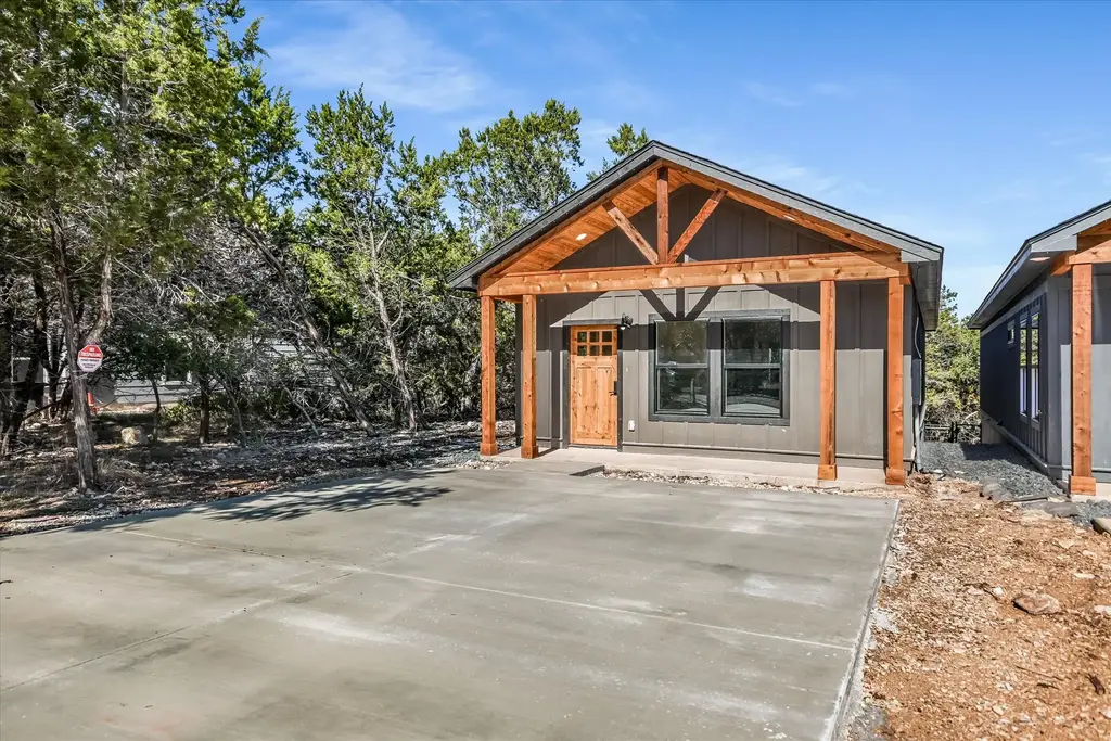 122 Shady Bluff Drive, Wimberley