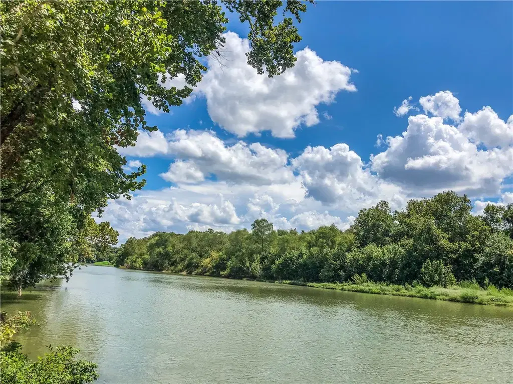 329 Riverwood Drive, Bastrop