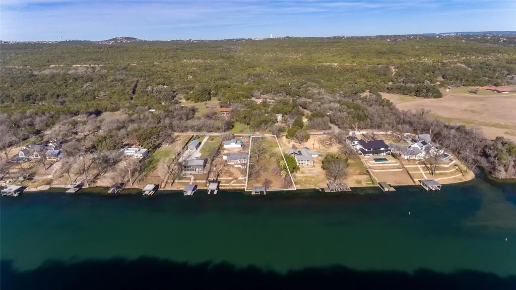 305 Lago Verde Drive, Austin
