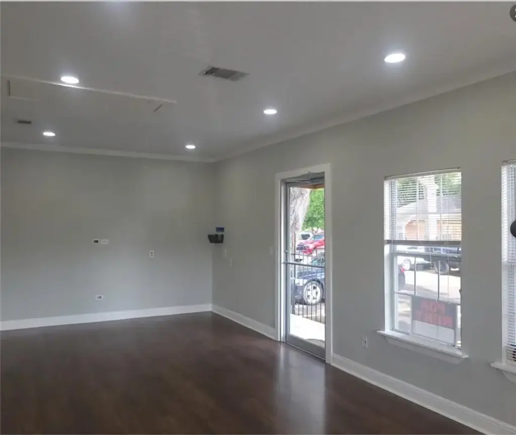 2304 E Cesar Chavez Street B, Austin