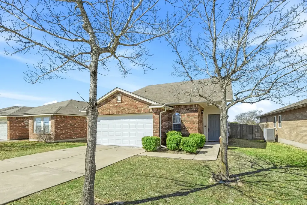 13516 Lyndon B. Johnson, Manor