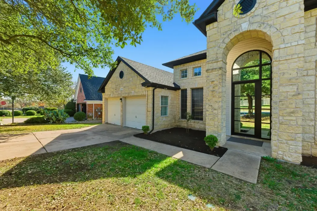 6405 Aden Lane, Austin