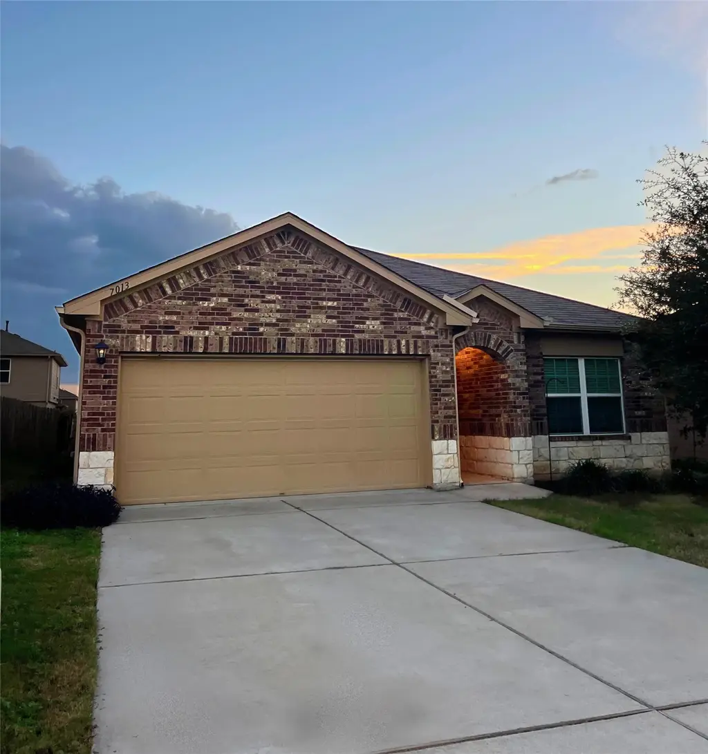7013 Loretta White Lane, Austin