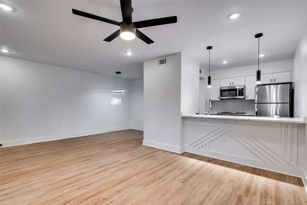 704 W 21st Street 304, Austin