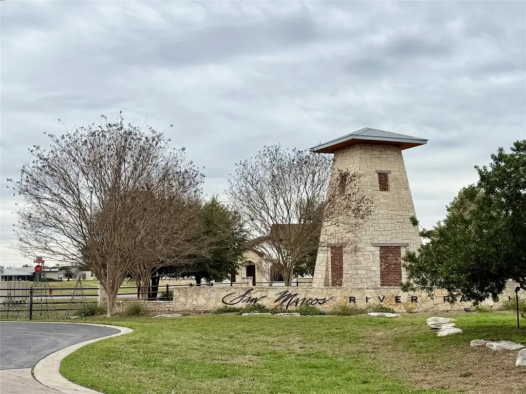 113 River Lake Lane, Martindale