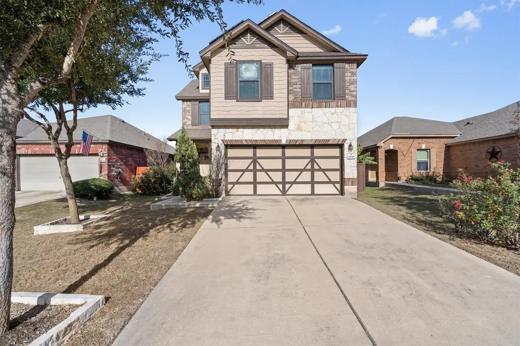 12036 Pecangate Way, Manor