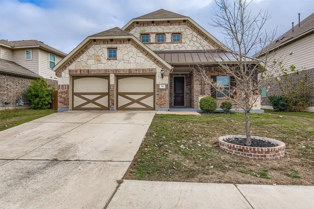 370 Vista Gardens Drive, Buda