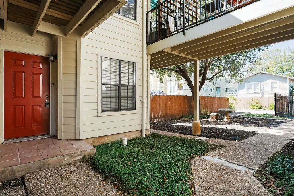 2906 West Avenue 9, Austin