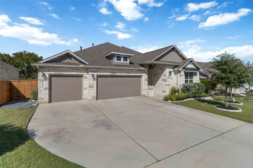116 Charles Zanco Drive, Bastrop