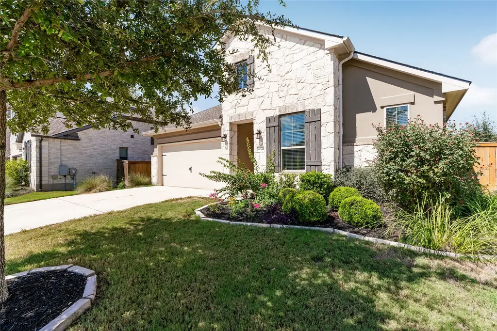 2021 Josiah Cove, Leander